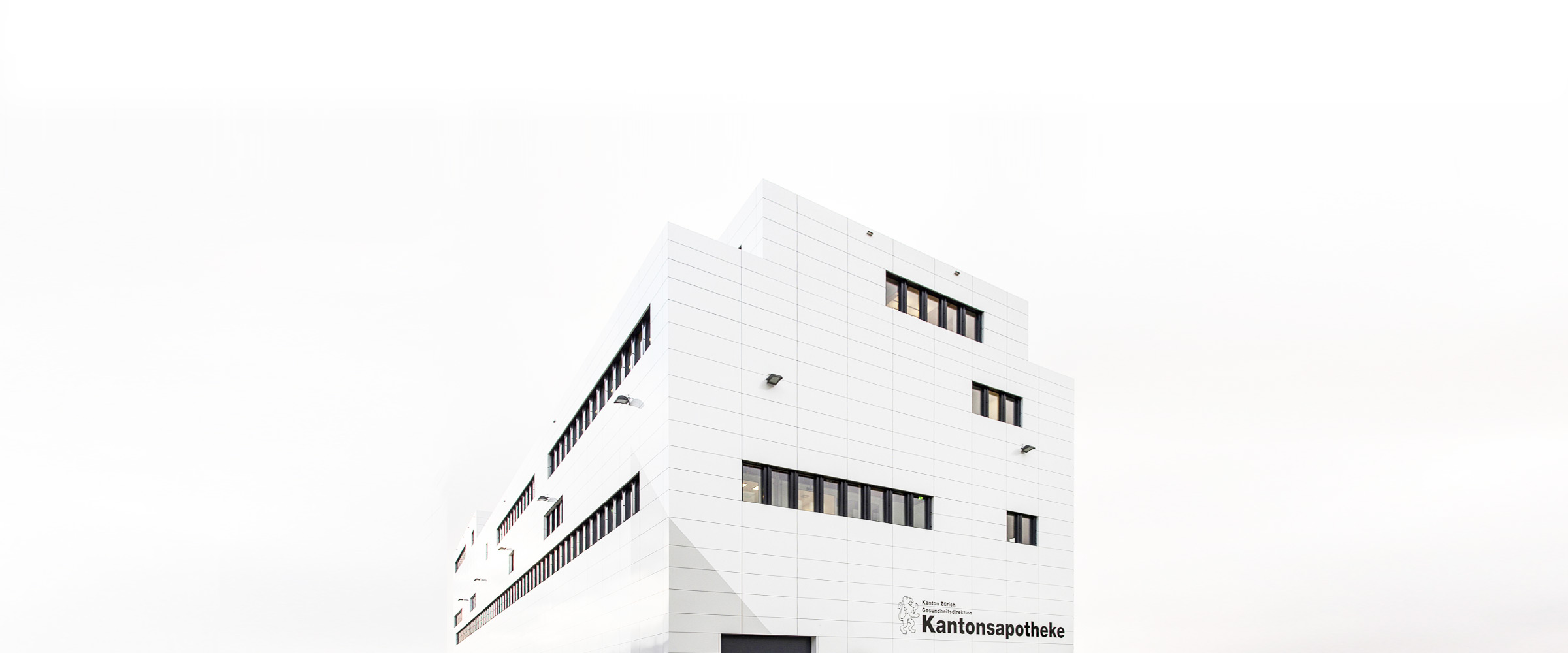 Gebäude der Kantonsapotheke Zürich, das von LH Partner Architekten entworfen wurde